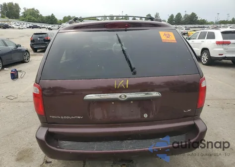 2004 Chrysler Town-Count z USA, uszkodzony, nr VIN 2C4GP44R74R507807